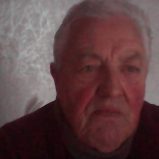 Devos, 68 ansPloemeur, France
