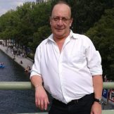 Bennar, 58 ansParis, France