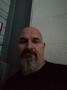 VAUGHAN, 57 ans, Coueron, France