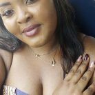 Annie Justine Ntolo, 32 ans, Chaville, France